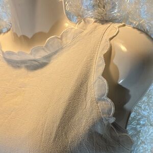 Girls Med New Scalloped Sleeveless Dress